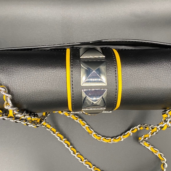 Michael Kors Rose MD Flap New York City Taxi Collection - Picture 2 of 6